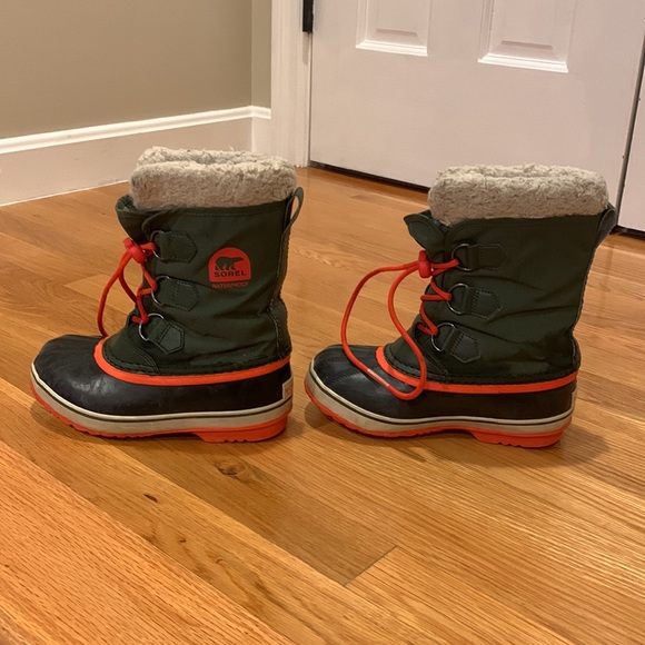 Sorel winter boots - Picture 3 of 3